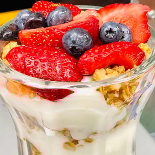 Yogurt & Granola Parfait